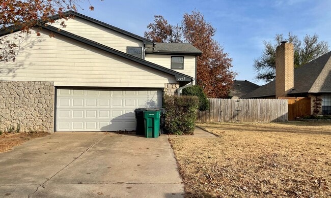 Primary Photo - Oversized Three Bedroom with an Office Near Lake Hefner!!