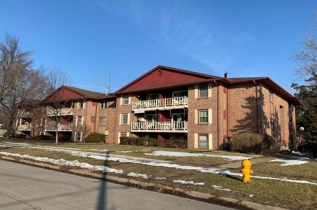 Primary Photo - 7815 Douglas Ave