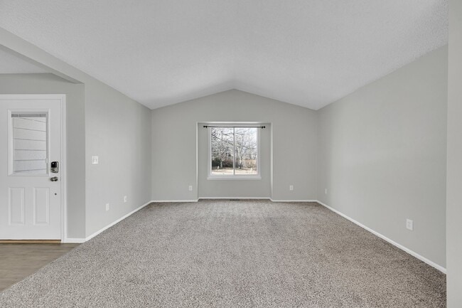 Building Photo - $2,375.00 - 3 Beds,2 Baths, Single Family ...