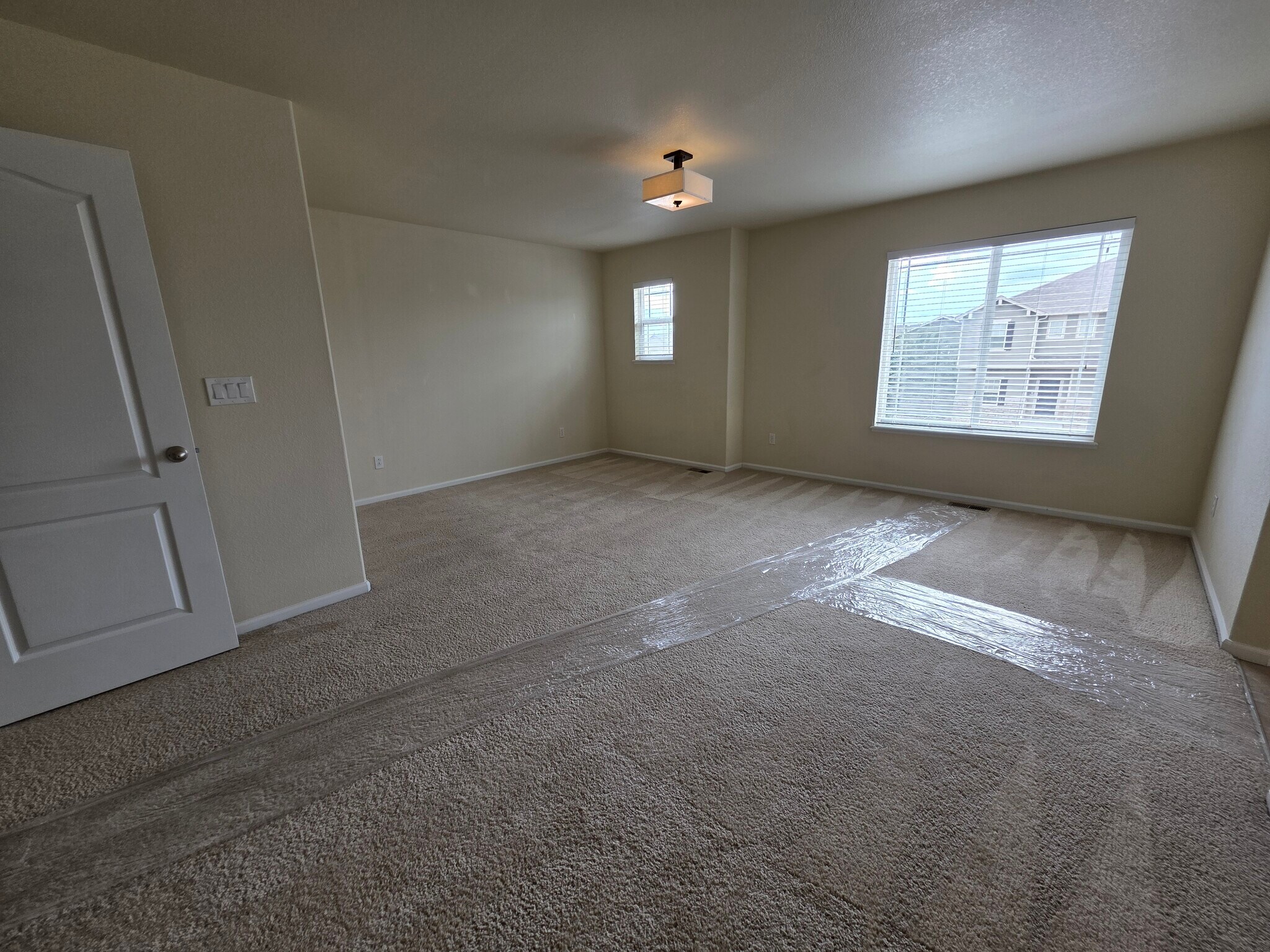 Building Photo - 874 Diamond Rim Dr
