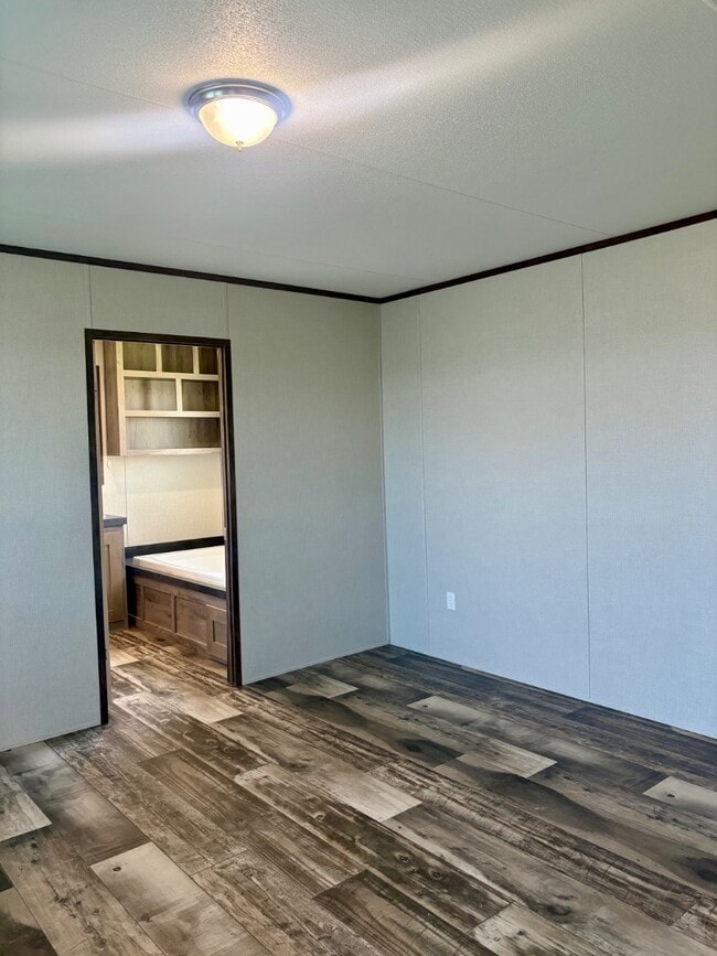 Building Photo - 150 Private Road 1610