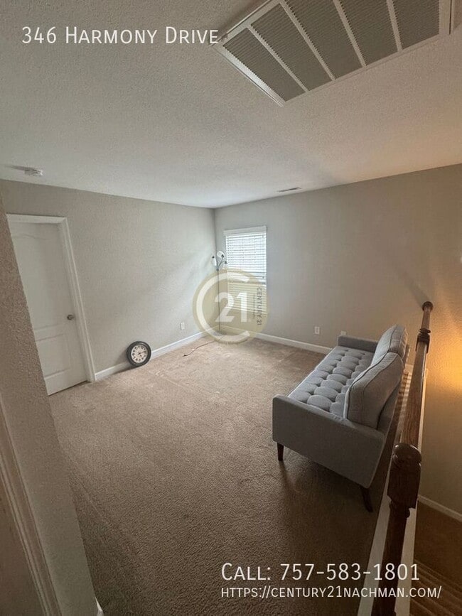 Building Photo - 346 Harmony Dr