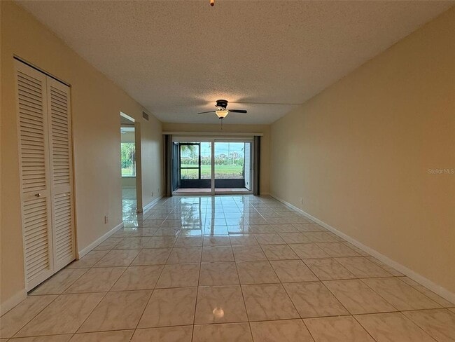 Building Photo - 6219 Palma Del Mar Blvd S