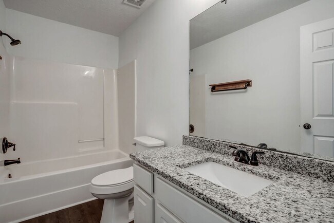 Building Photo - Timber Trail Drive Rental