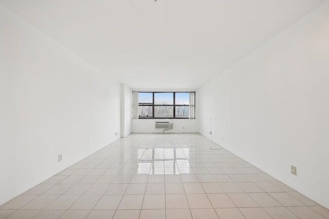 Building Photo - 7000 John F. Kennedy Blvd