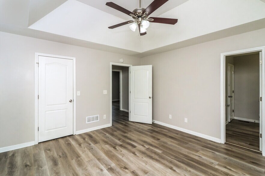 Building Photo - 7817 Cambridge Dr
