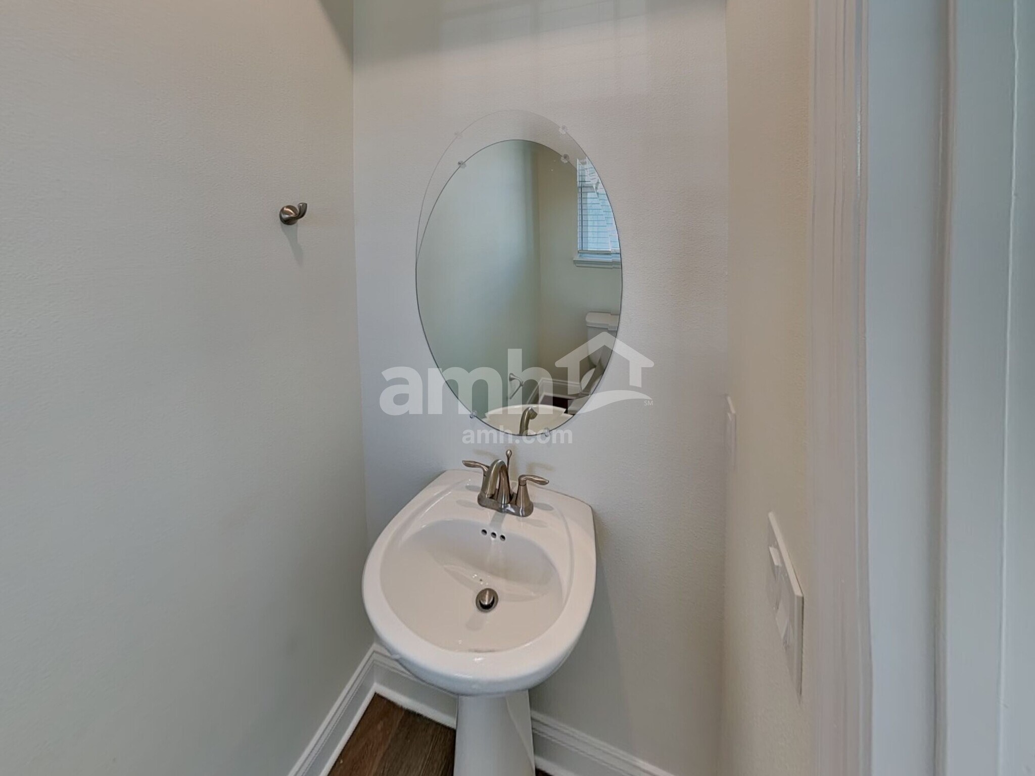 Building Photo - 5678 Oesterle Rd