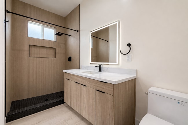 Building Photo - 4606 Shoshoni Ave