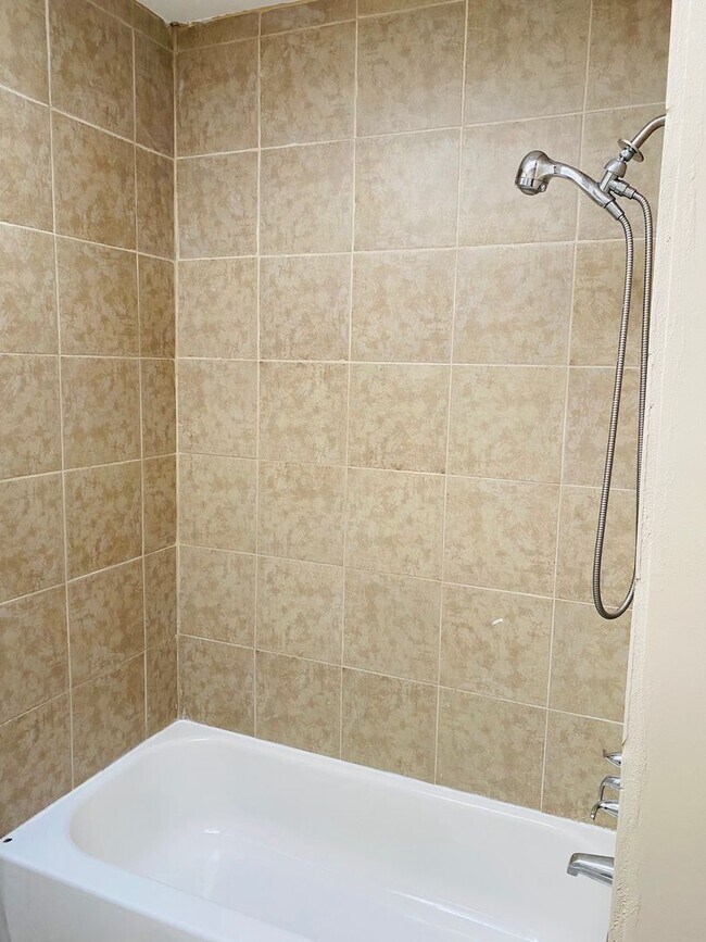 Building Photo - 5447 Torresdale Ave