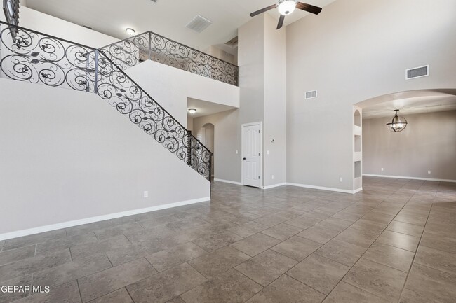 Building Photo - 13255 Emerald Isle St