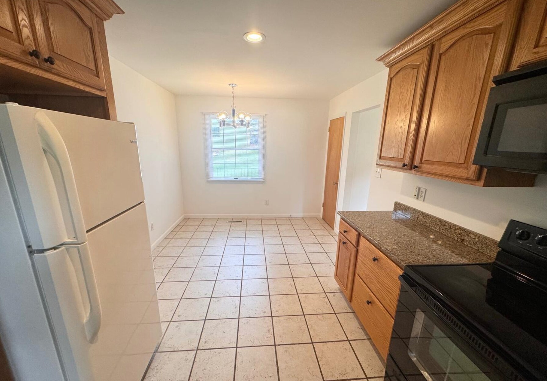 Building Photo - 2710 Academy Dr