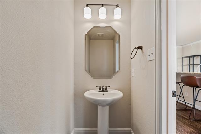 Building Photo - 2500 Rockbrook Dr