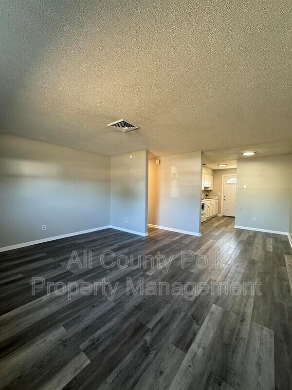 Building Photo - 420 Ellerbe Way