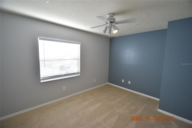 Building Photo - 2712 Falling Leaves Dr