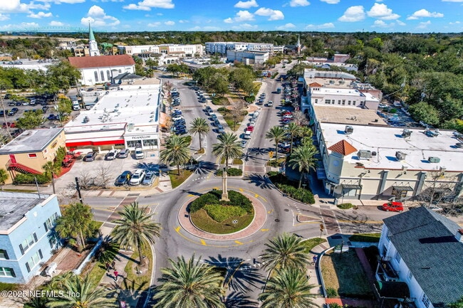 Building Photo - 1212 Belmont Terrace