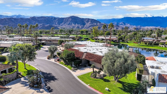 Building Photo - 10 Colgate Dr