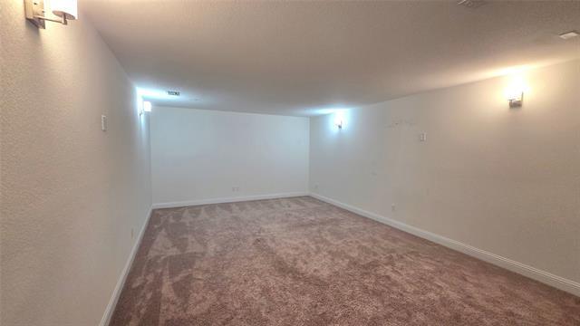 Building Photo - 3633 Keechi Creek Dr