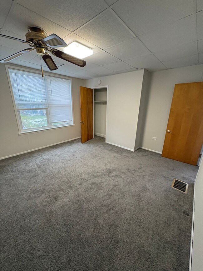 Building Photo - NORWOOD- Cute 2 bedroom 1.5 baths with fenced yard