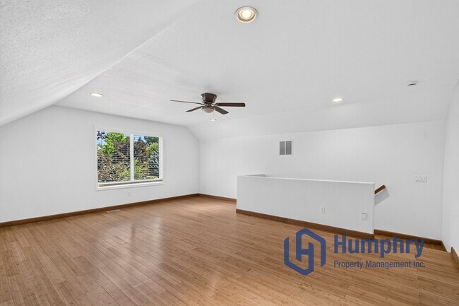 Building Photo - Beautiful home in Eagle near Eagle Hills Golf Course