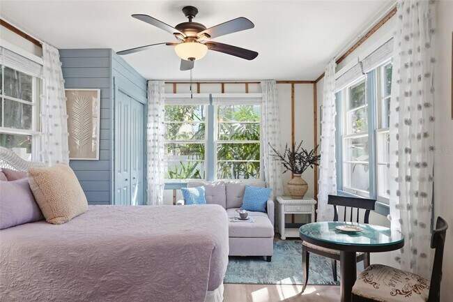 Building Photo - 759 Lantana Ave