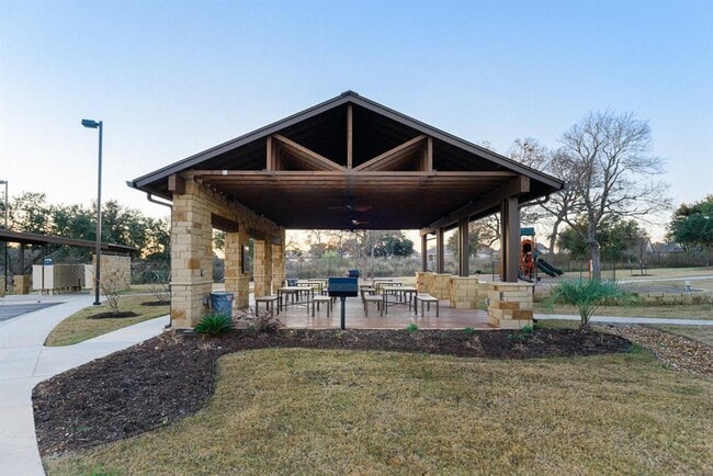 Building Photo - 9010 Gage Dr