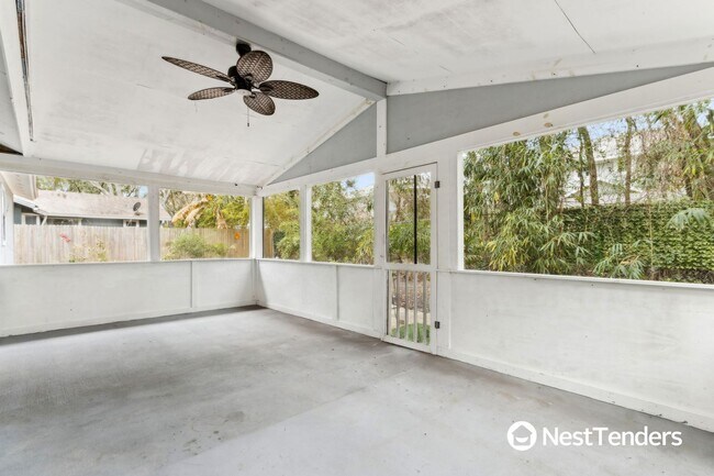 Building Photo - Great Amelia Island Location!