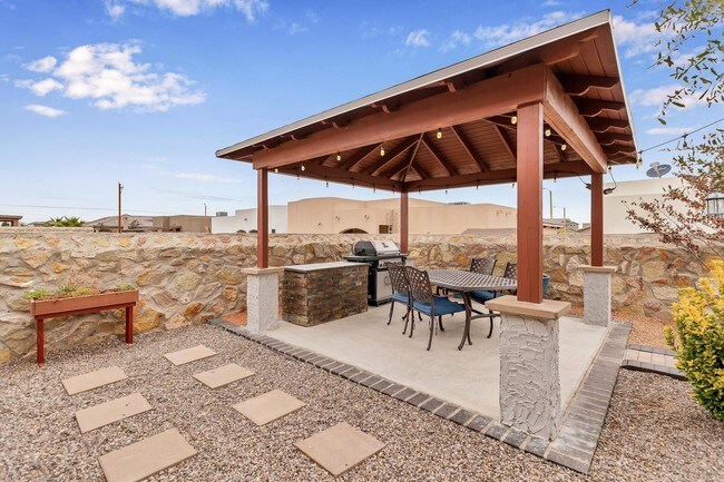 Building Photo - 14713 Rockbridge