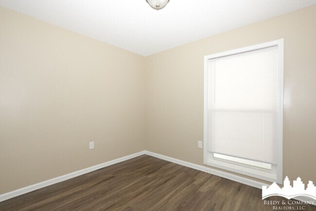 Building Photo - 4278 Mikewood Cove