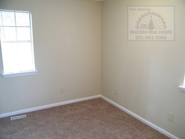 Building Photo - 93 Sycamore Cir