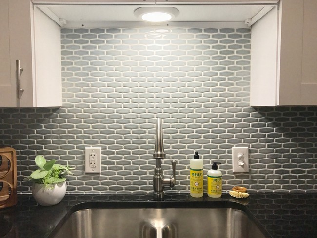 Tile backsplash - Blanco Oaks Apartments