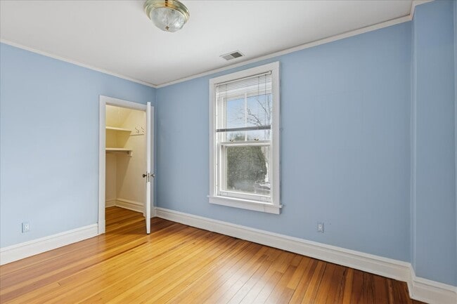 Building Photo - 3760 Gilgare Ln