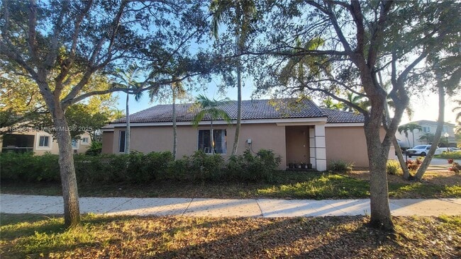 Building Photo - 1205 Canary Island Dr