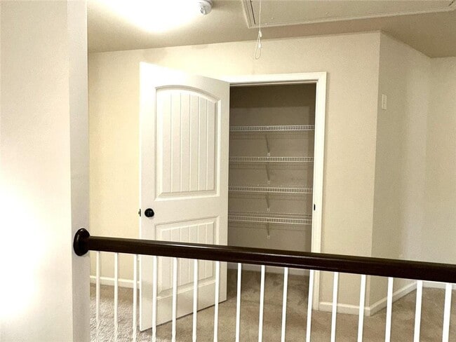 Building Photo - 1365 Delo Ln