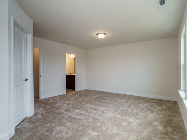 Building Photo - 3952 Weavers Pond Dr