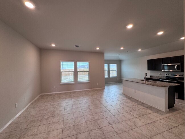 Building Photo - 1104 Prairie Clover Rd