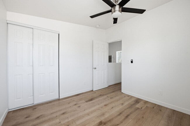Building Photo - 6271 Mary Ln Dr