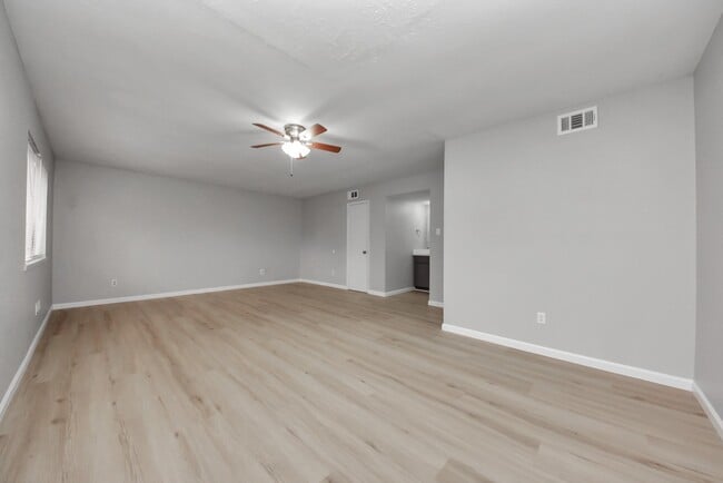 Building Photo - 3030 Ciderwood Dr