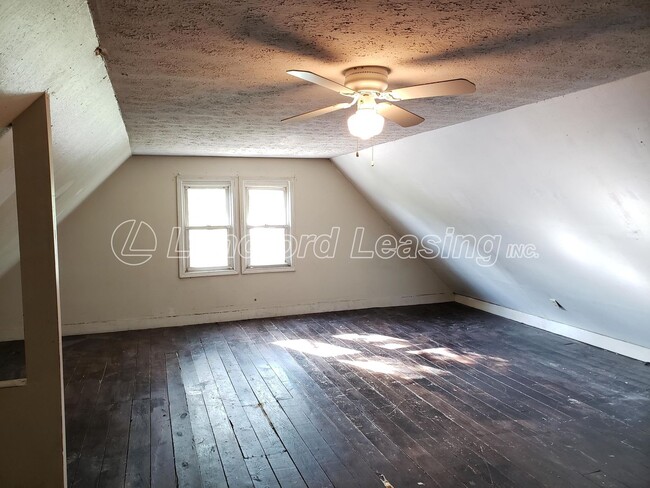 Building Photo - For Sale Land Contract - $129,900 EZ BUY P...