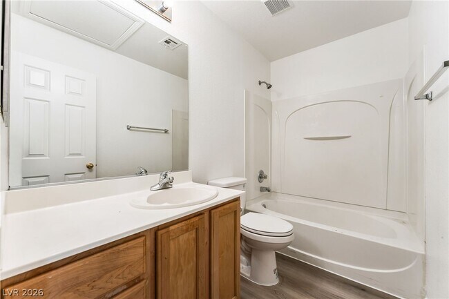 Building Photo - 6425 N Buttercup Creek St