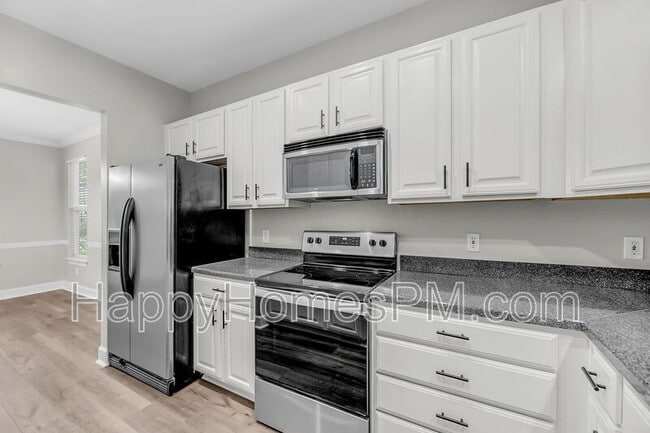 Building Photo - 2932 Sugarberry Ln
