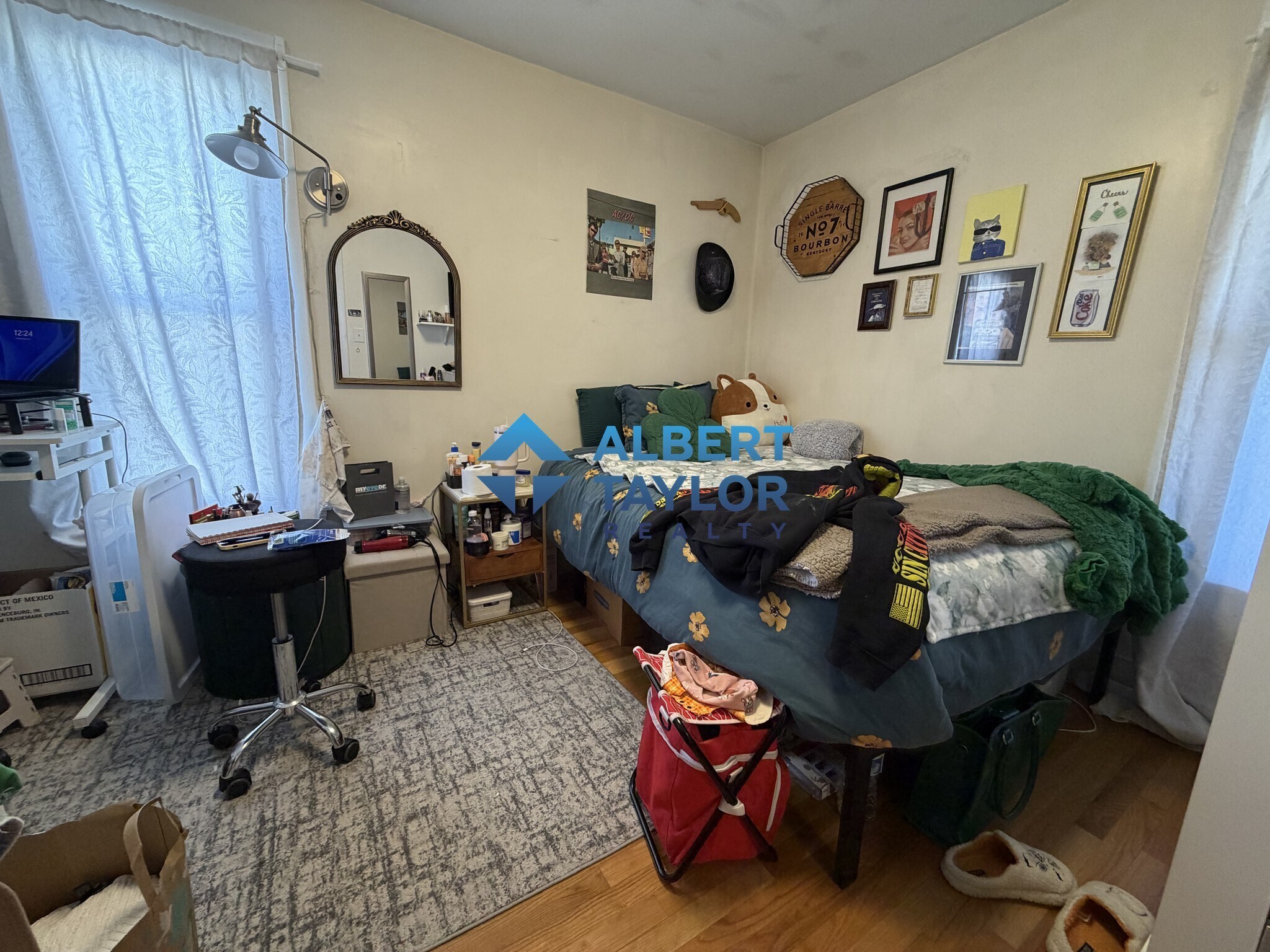 Building Photo - 11 Leverett St