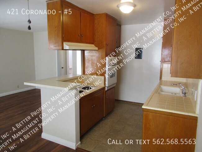Building Photo - 421 Coronado-#5