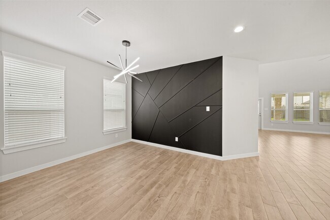 Building Photo - 13015 Braelich Loch Dr