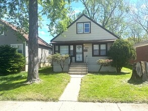 Building Photo - 14505 Minerva Ave