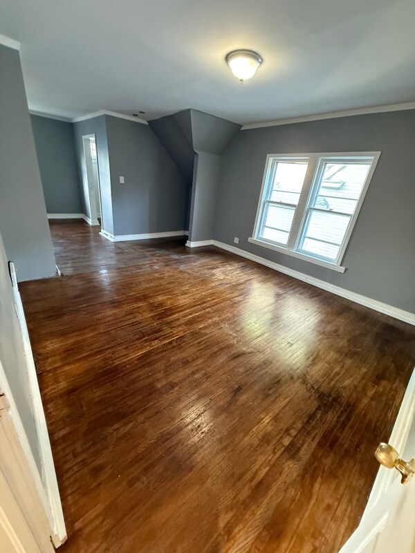 Building Photo - 412 Maple Ave