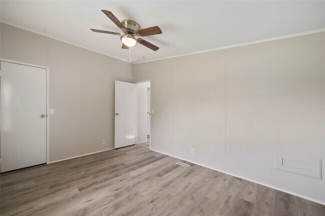 Building Photo - 16333 Lone Corral Ct