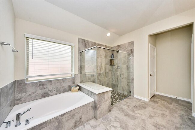 Building Photo - 25119 Sundance Park Ln