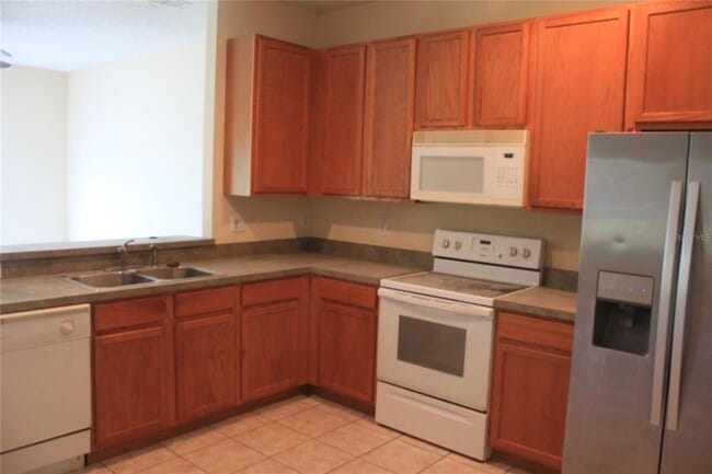 Building Photo - 4440 Waterside Pointe Cir