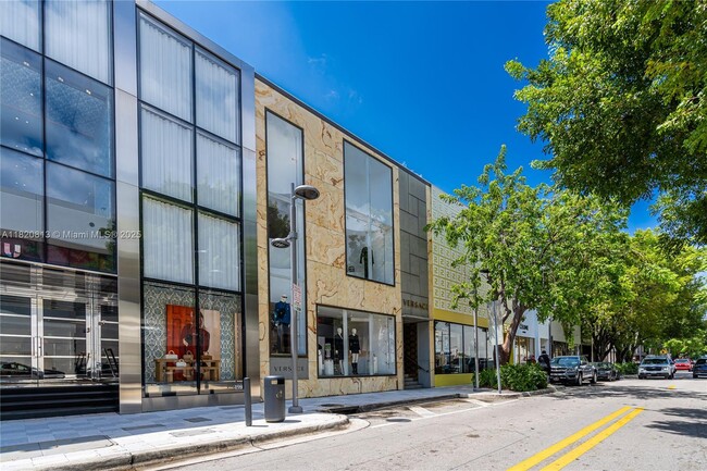 Building Photo - 176 NE 50th St
