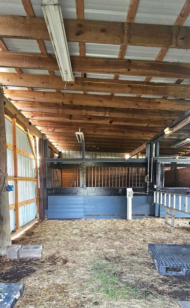 Building Photo - 181 State Rd S-1911-92